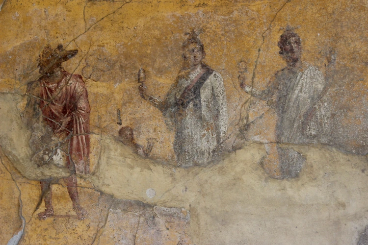 /thumb/pompeii-anubis-et-harpocrates-et-isis-et-serapis.webp